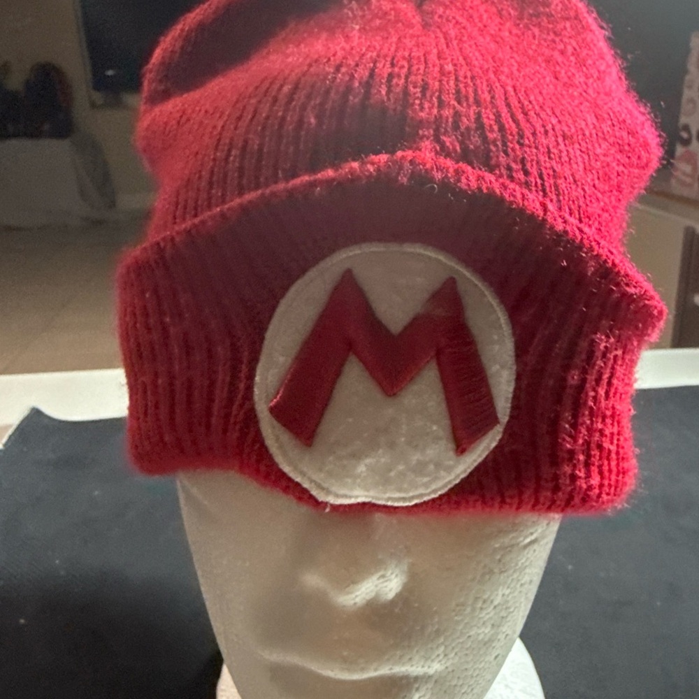Nintendo 2017 super Mario knit red beanie pom gamer hat official - Picture 5 of 5